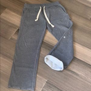 Men’s Lululemon grey athleisure sweatpants